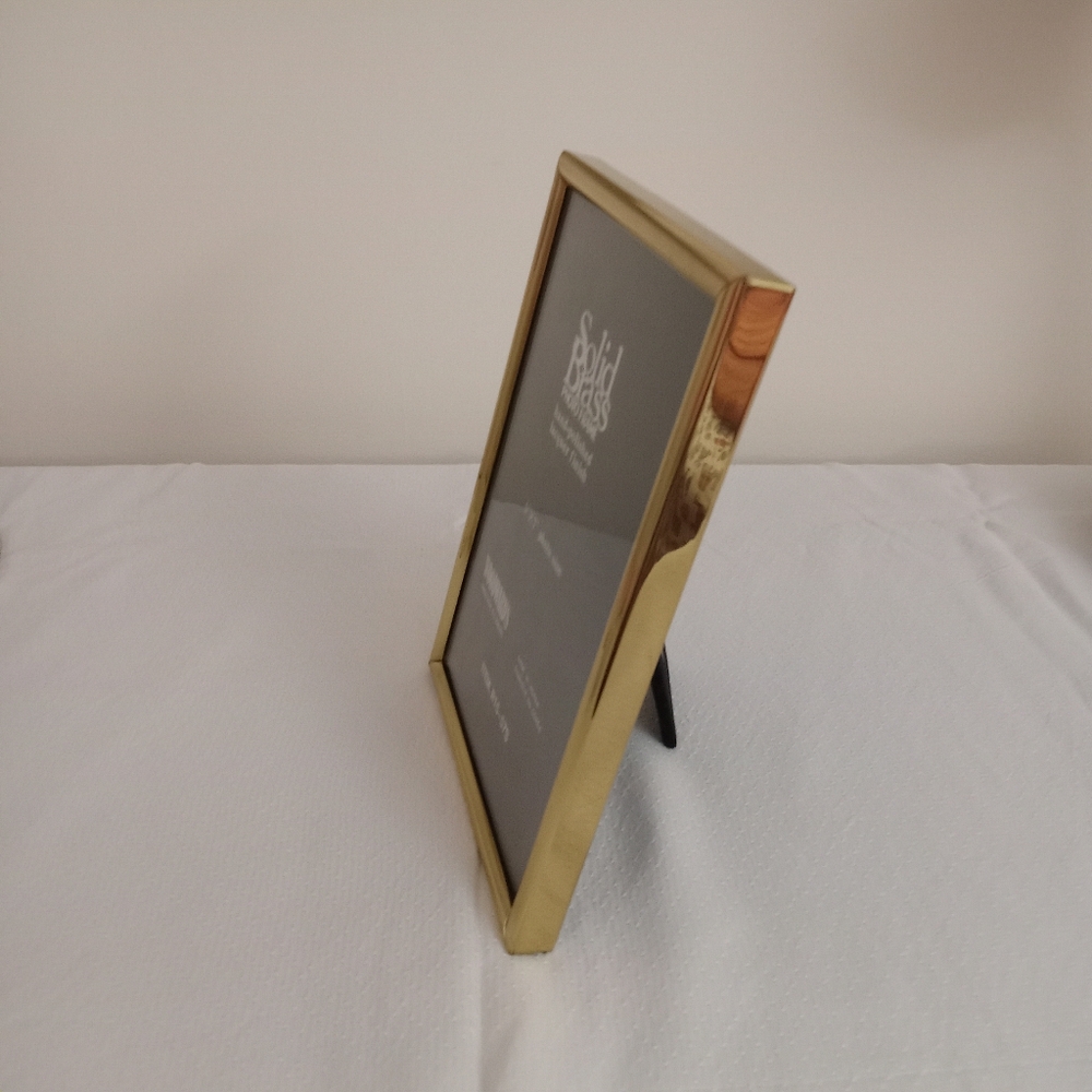 Solid Brass Photo Frame - Picture 4 of 6
